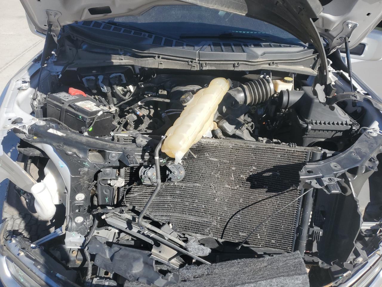 Ford F-150 Supercrew Image 11