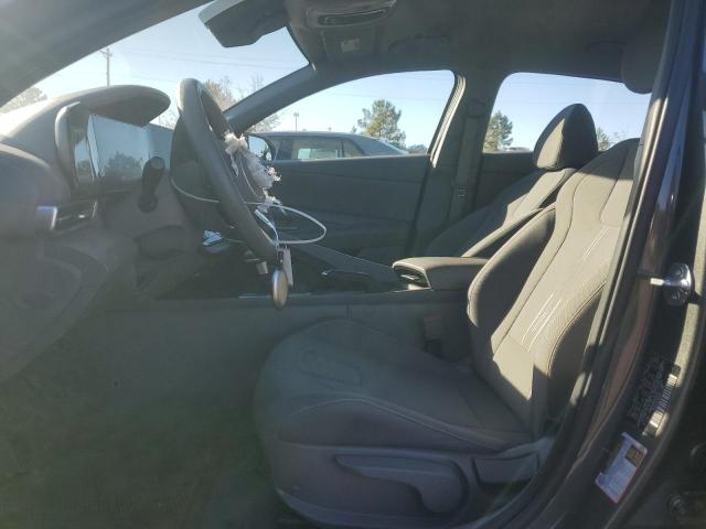 Hyundai ELANTRA Sel Image 3