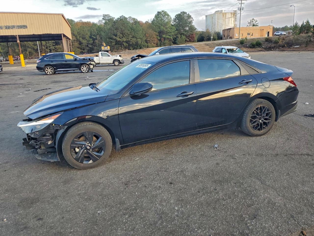 Hyundai ELANTRA Sel Image 1