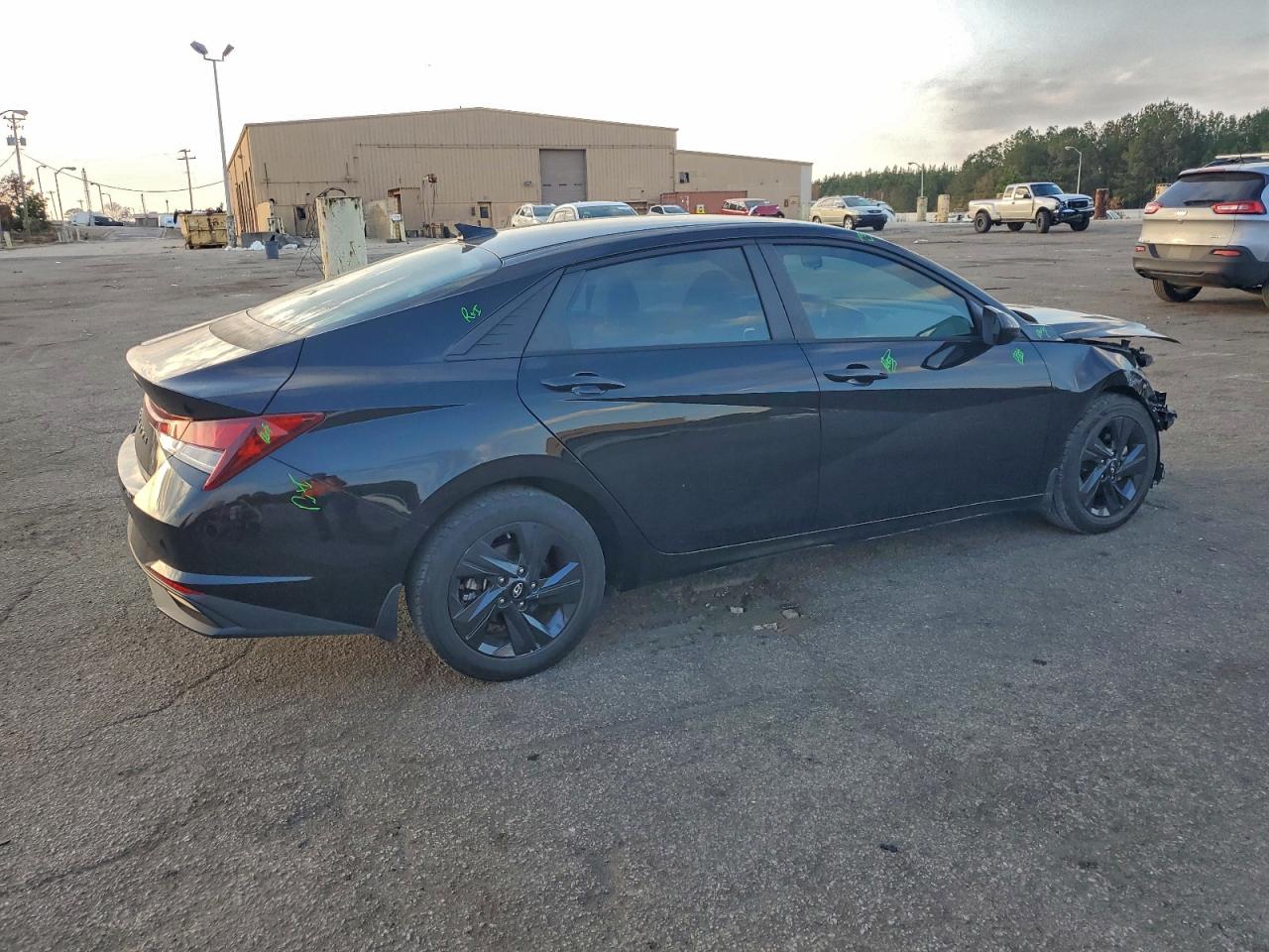 Hyundai ELANTRA Sel Image 3