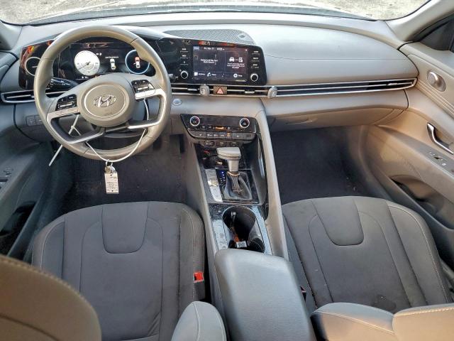 Hyundai ELANTRA Sel Image 11