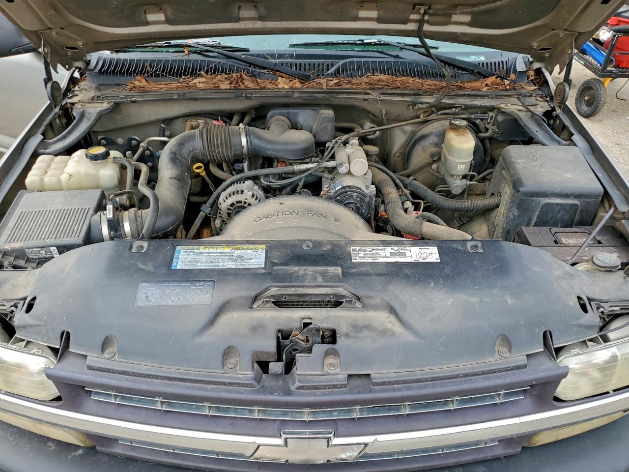 Chevrolet Silverado C1500 Image 3