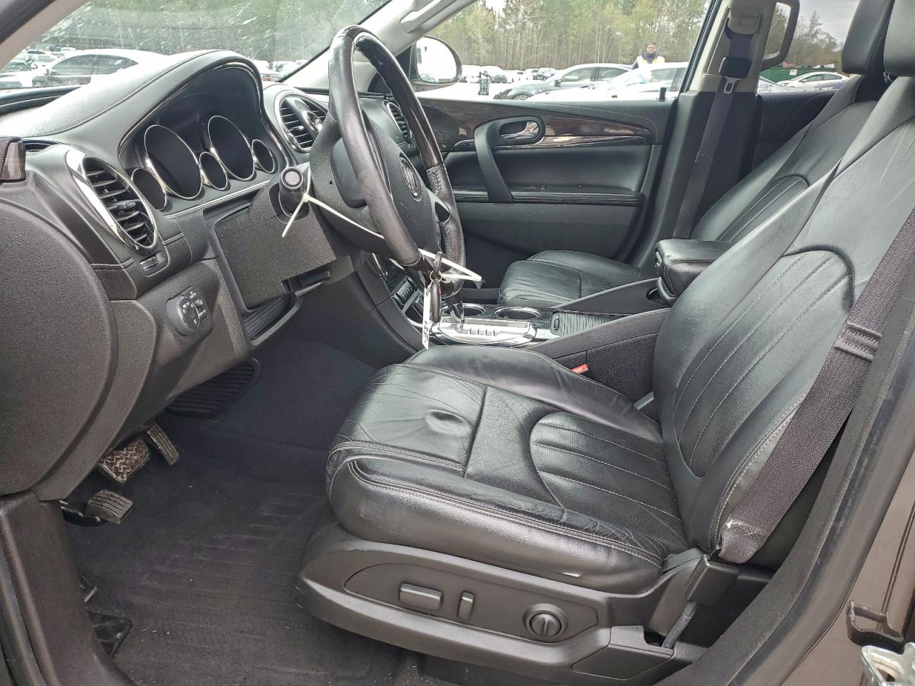 Buick Enclave Image 6