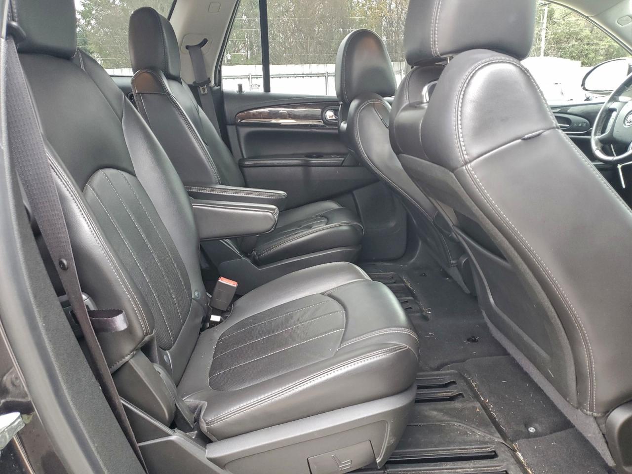 Buick Enclave Image 10
