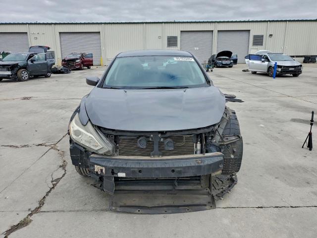 Nissan Altima 2.5 Image 8