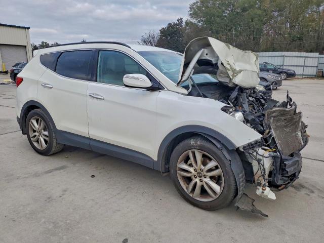 Hyundai SANTA FE Image 4