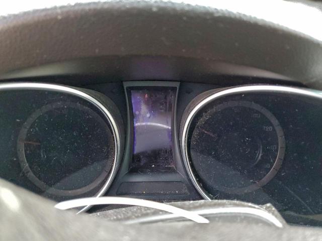 Hyundai SANTA FE Image 10