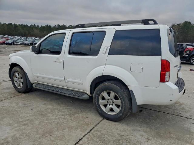 Nissan Pathfinder S Image 11