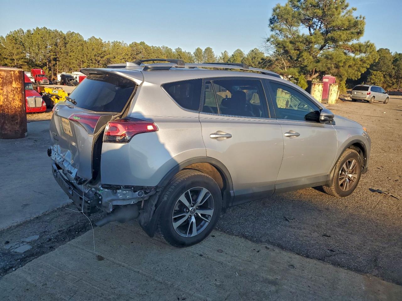 Toyota RAV4 Xle Image 5