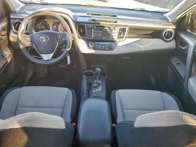 Toyota RAV4 Xle Image 4