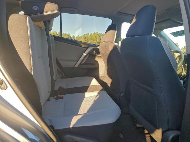 Toyota RAV4 Xle Image 7