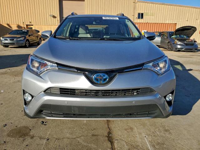 Toyota RAV4 Le Image 8