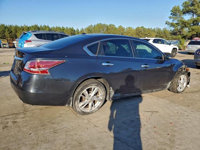 Nissan Altima 2.5 Image 9