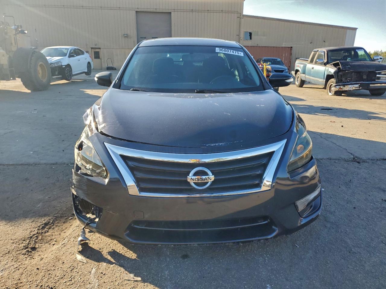 Nissan Altima 2.5 Image 11