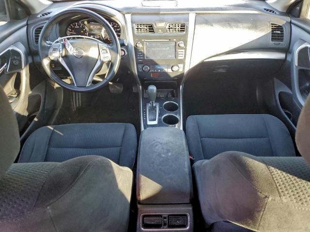 Nissan Altima 2.5 Image 4