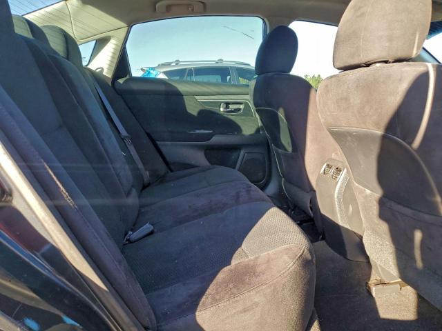 Nissan Altima 2.5 Image 6