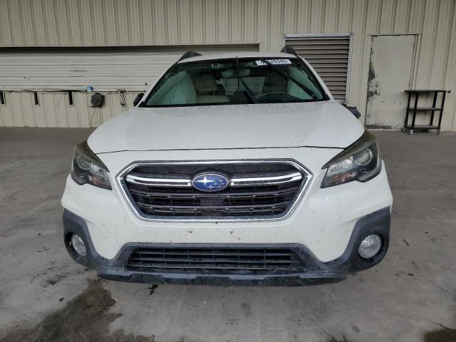 Subaru Outback 2.5i Premium Image 12