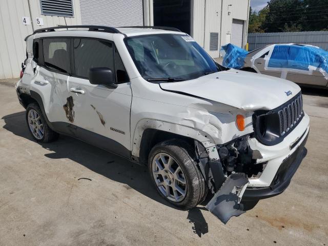 Jeep Renegade Latitude Image 2