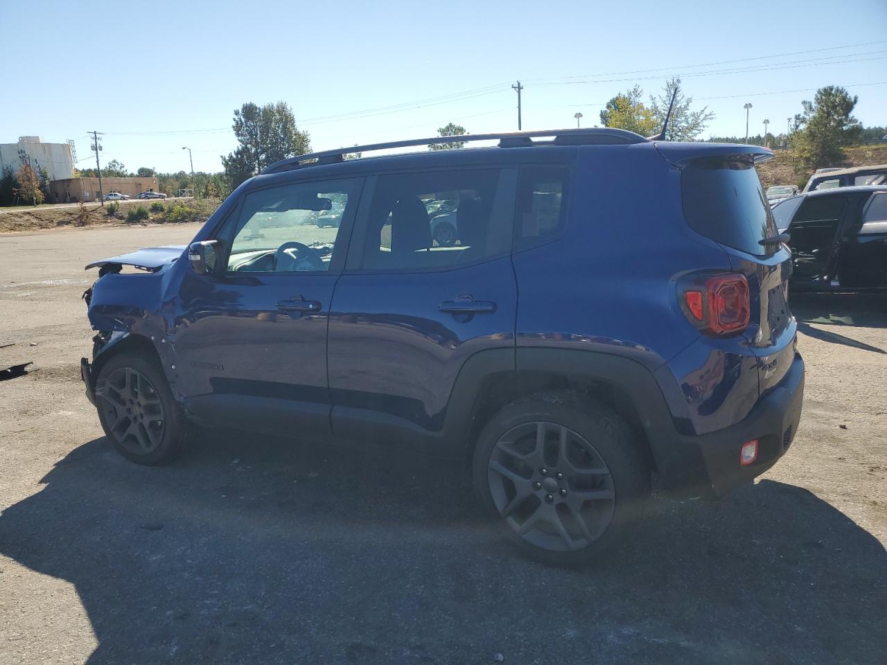 Jeep Renegade Latitude Image 3