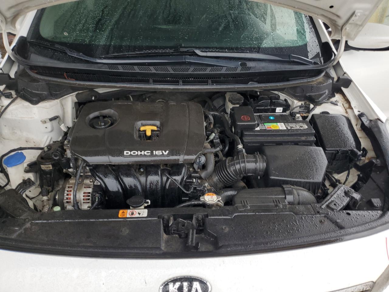 Kia Forte Lx Image 12