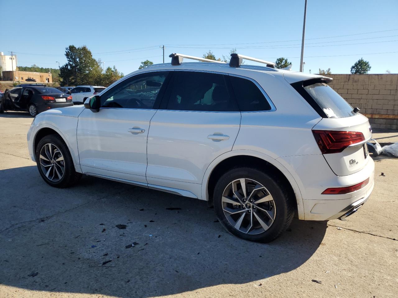 Audi Q5 Premium Plus 45 Image 2