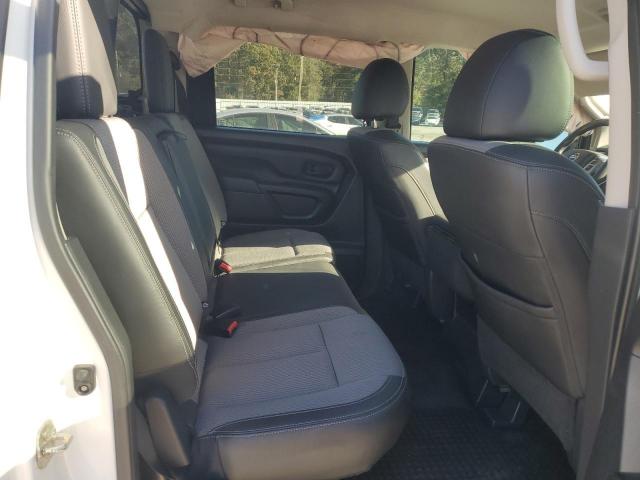 Nissan Titan S Image 11