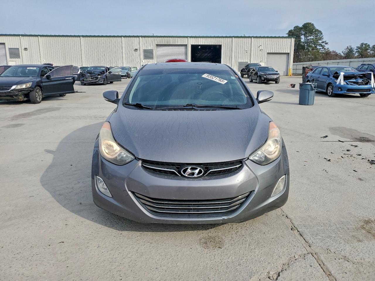 Hyundai ELANTRA Gls Image 4