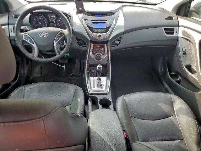 Hyundai ELANTRA Gls Image 3