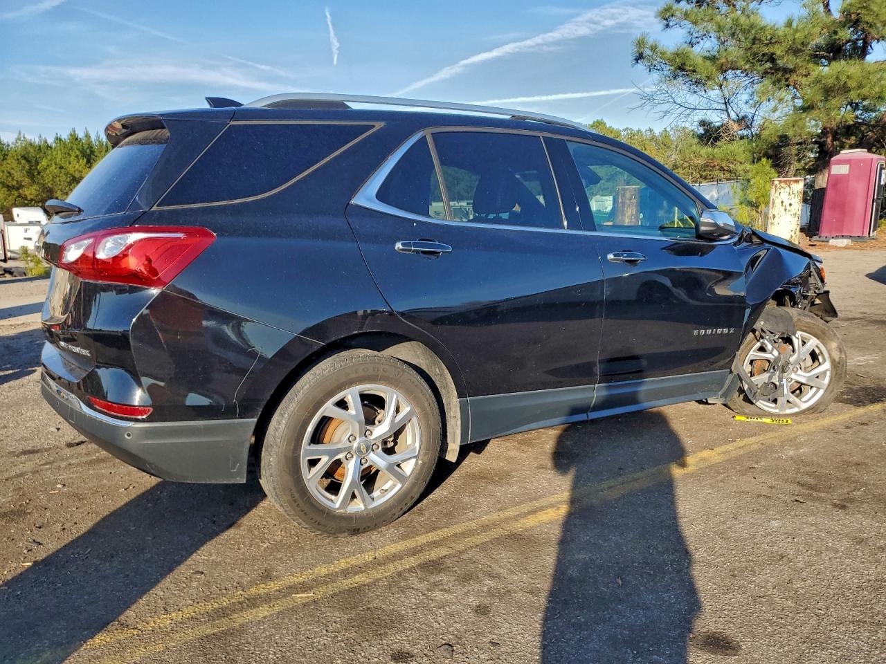 Chevrolet Equinox Premier Image 4