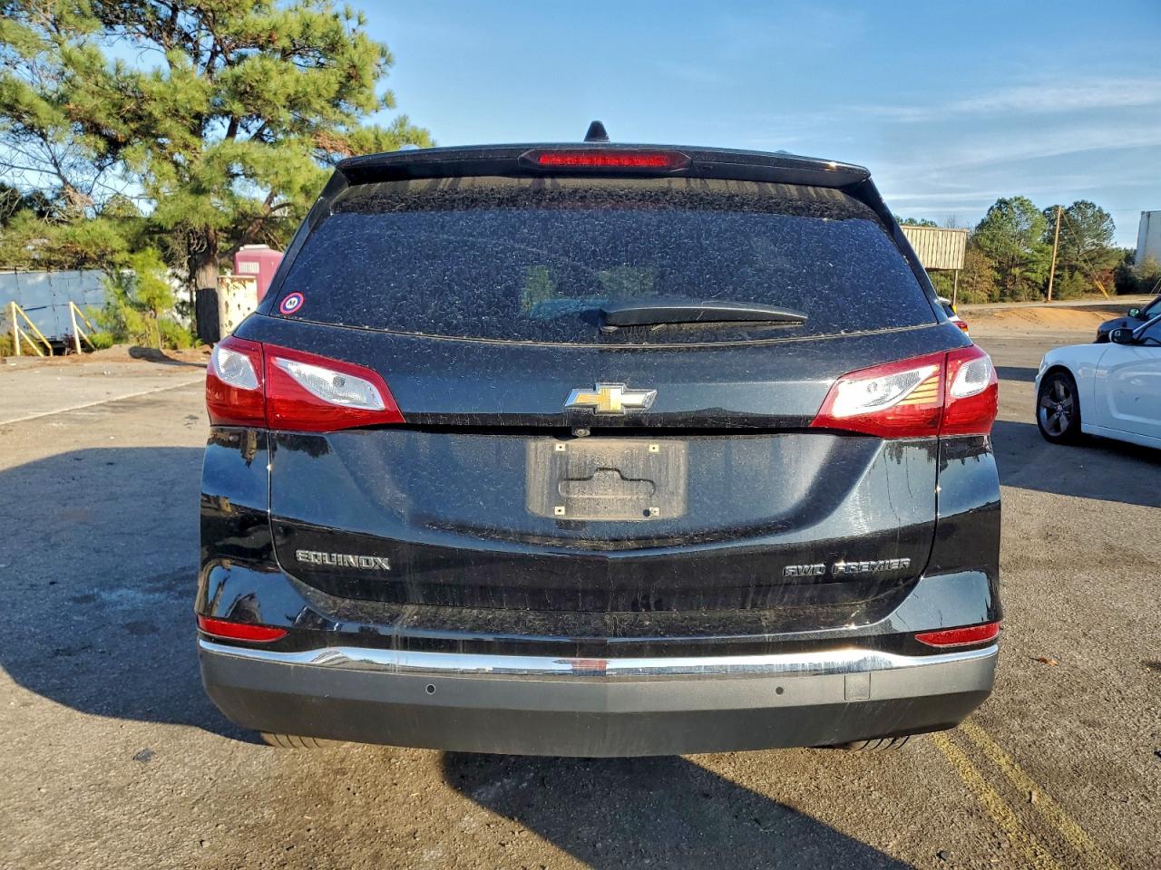 Chevrolet Equinox Premier Image 6