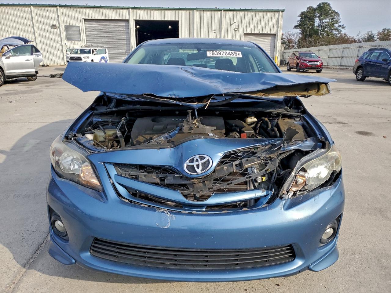 Toyota Corolla Base Image 7