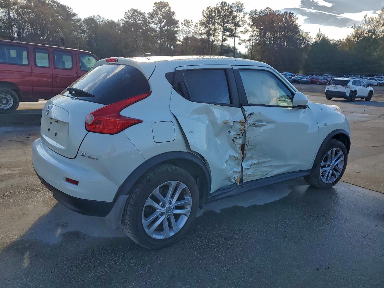 Nissan JUKE S Image 2