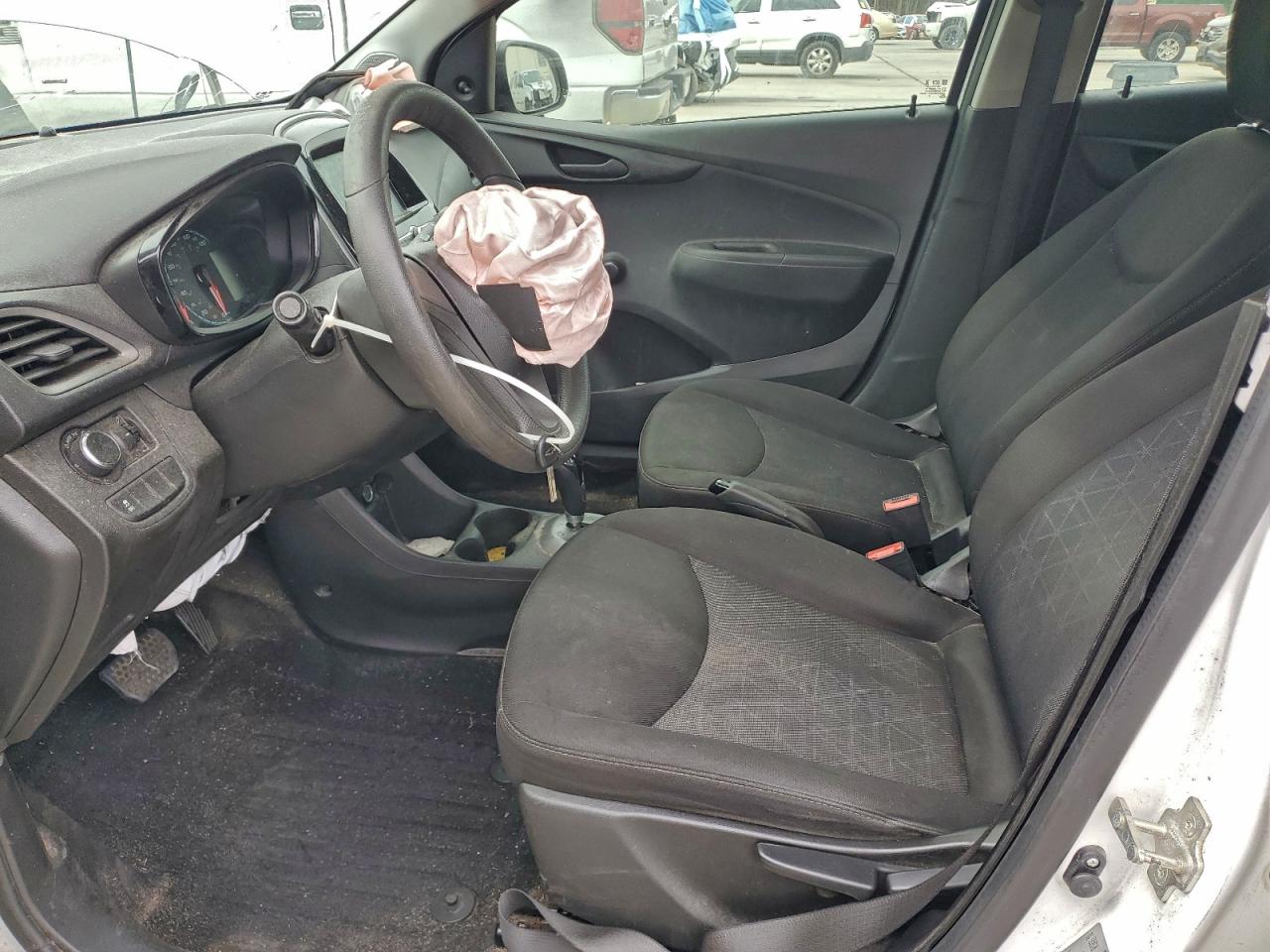 Chevrolet Spark Ls Image 8