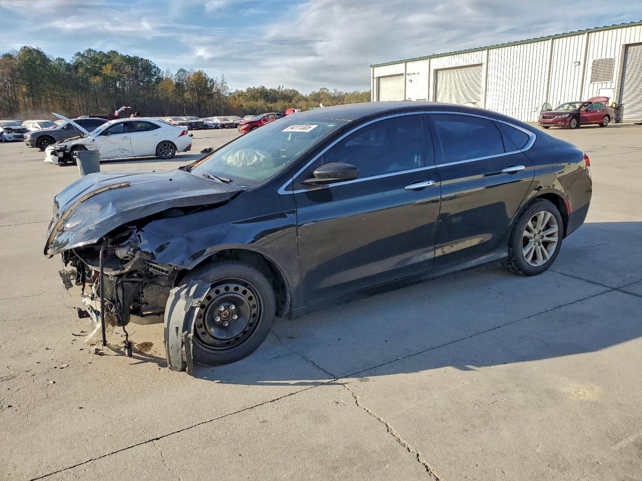 Chrysler 200 Limited Image 1