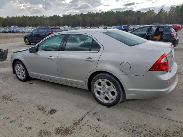 Ford Fusion Se Image 2