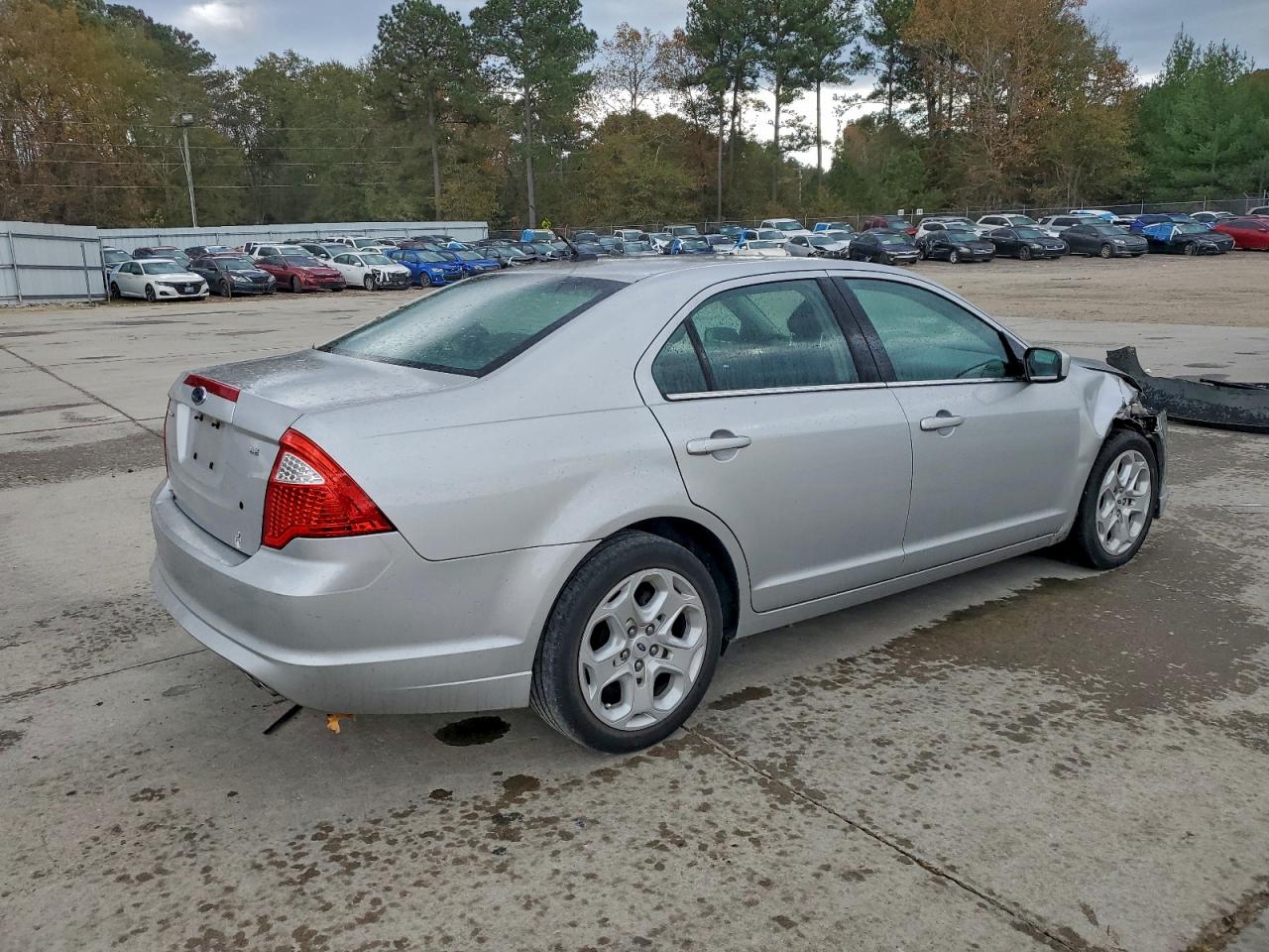 Ford Fusion Se Image 3