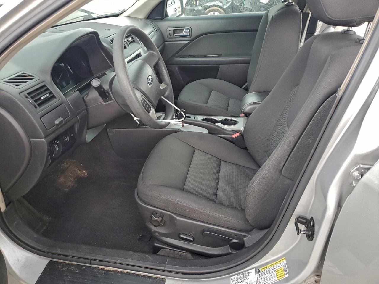 Ford Fusion Se Image 8