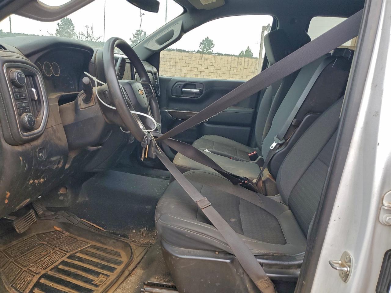 Chevrolet Silverado K1500 Lt Image 9