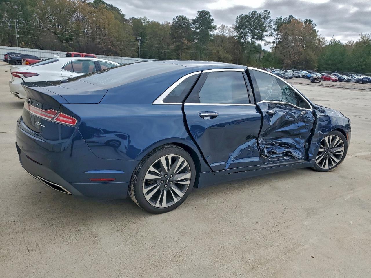 Lincoln MKZ Reserve Image 8