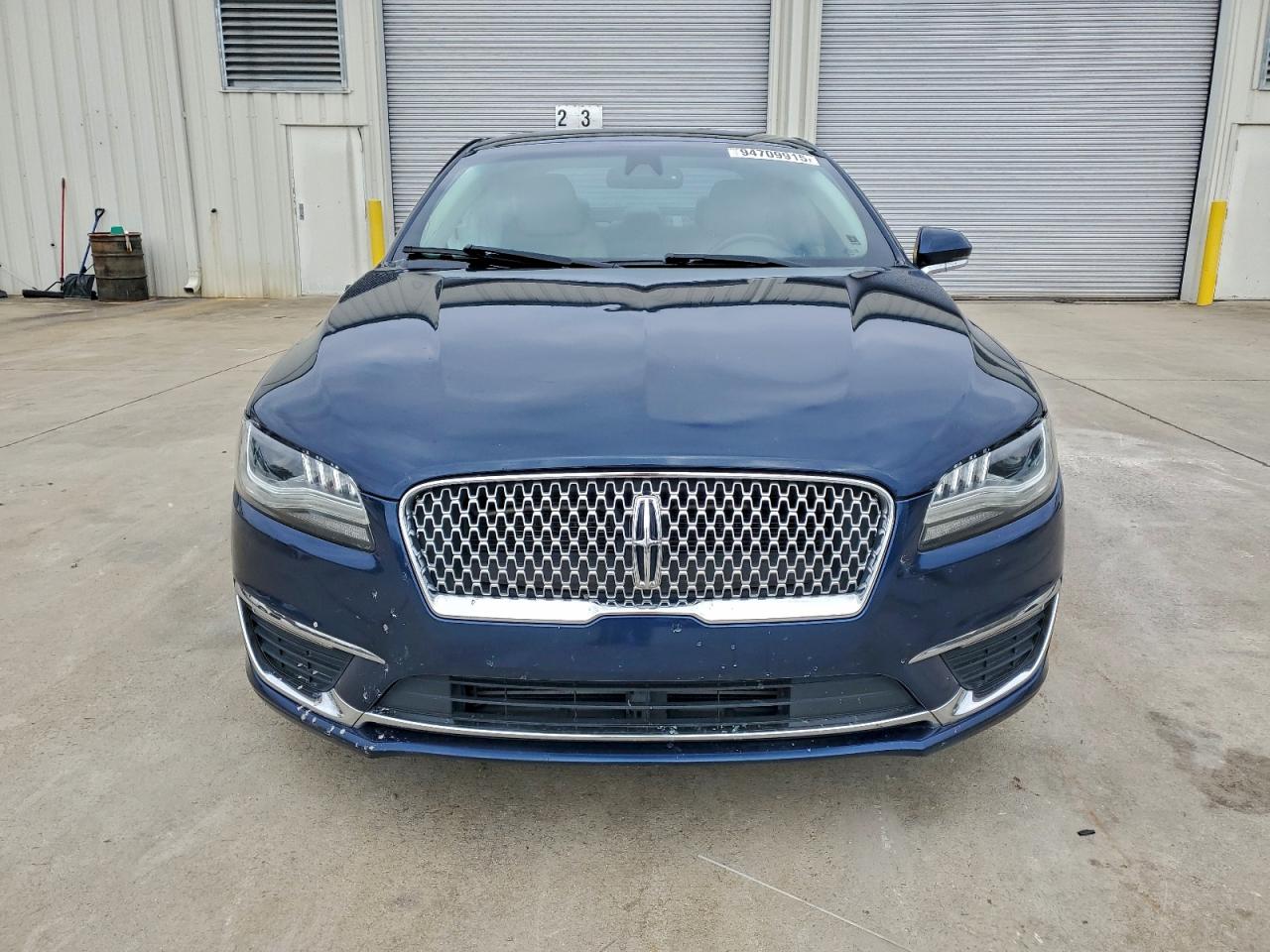 Lincoln MKZ Reserve Image 9