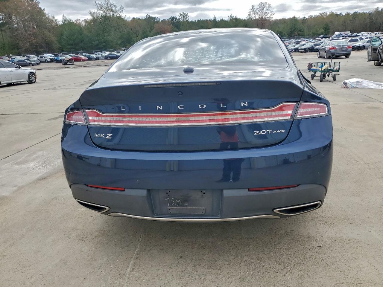 Lincoln MKZ Reserve Image 11