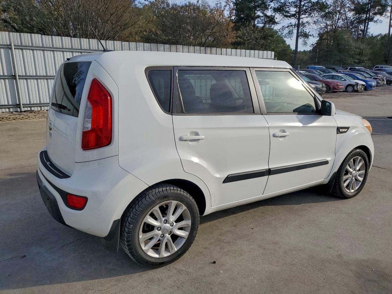 Kia Soul Image 3