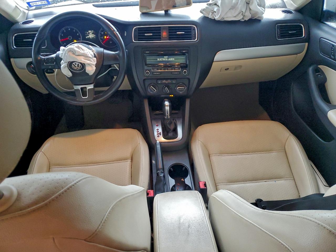 Volkswagen Jetta Se Image 5