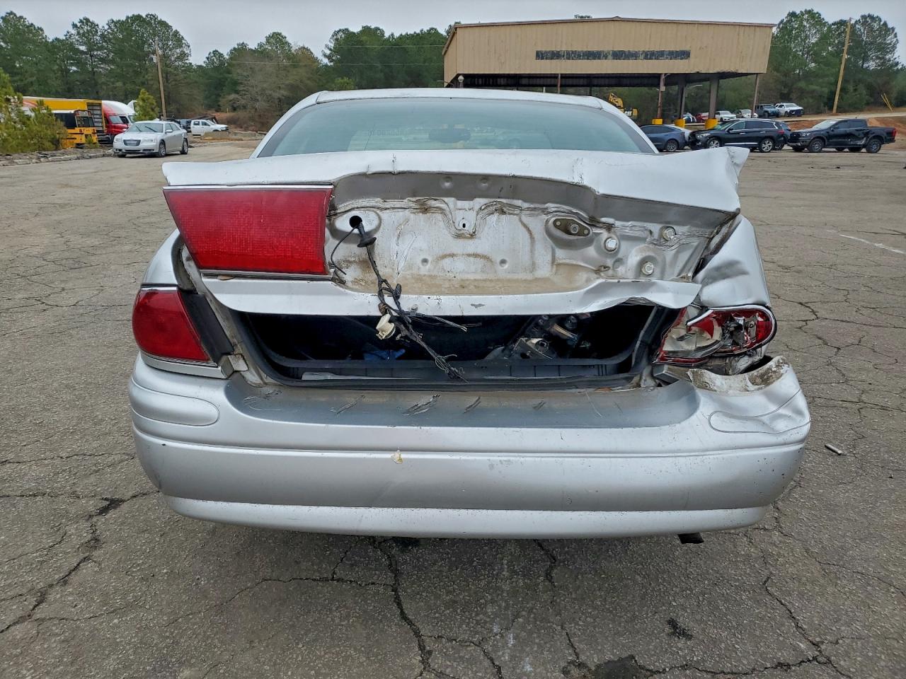 Buick LeSabre Custom Image 3