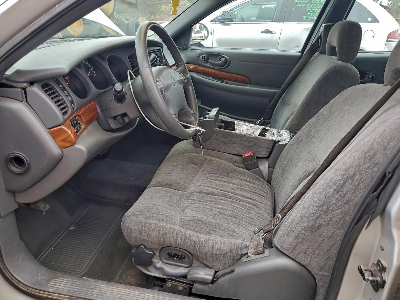 Buick LeSabre Custom Image 12