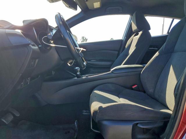 Toyota C-HR Xle Image 3