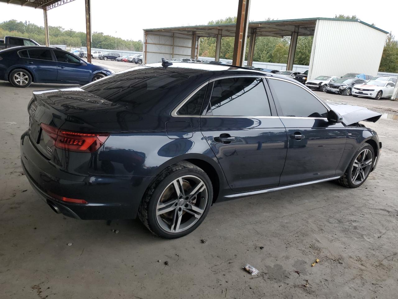 Audi A4 Premium Plus Image 2