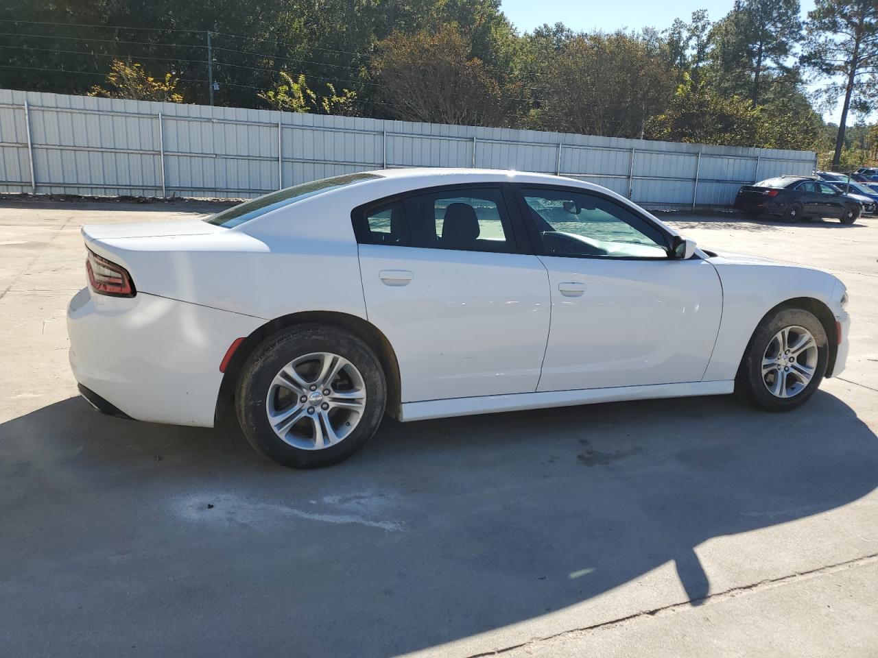Dodge Charger Se Image 2