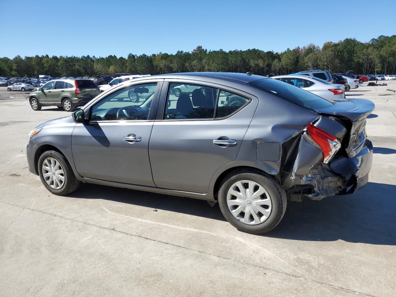 Nissan Versa S Image 10