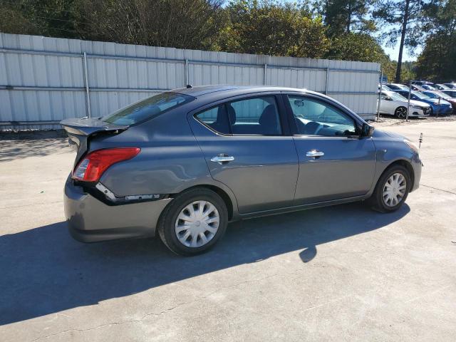 Nissan Versa S Image 3
